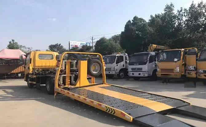 班戈汽车中途维修案例